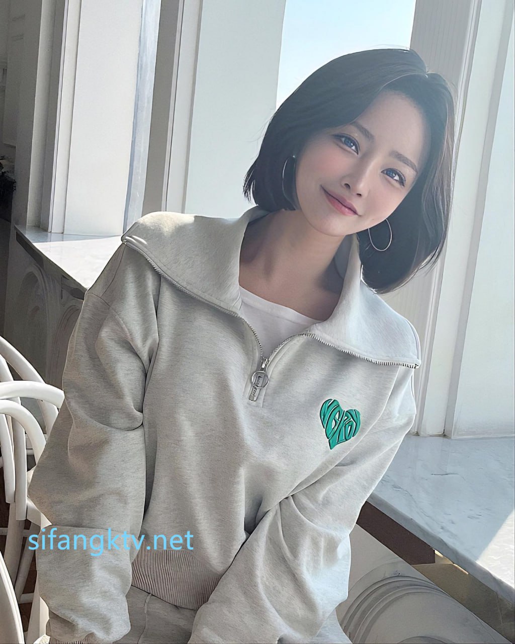 欧美大片欧美激情性色A∨“你能不能不要这么变态阿，好疼阿！”【完整版30分钟已上传到简 介】